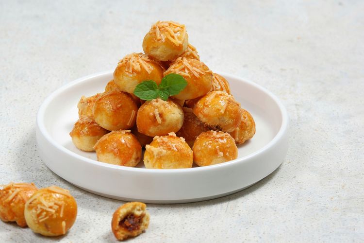 Nastar memiliki banyak varian, salah satunya nastar keju.