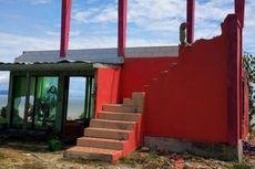 Abrasi, Rumah Warga yang 7 Tahun Lalu Berjarak 1 Km dari Pantai Pun Ambruk