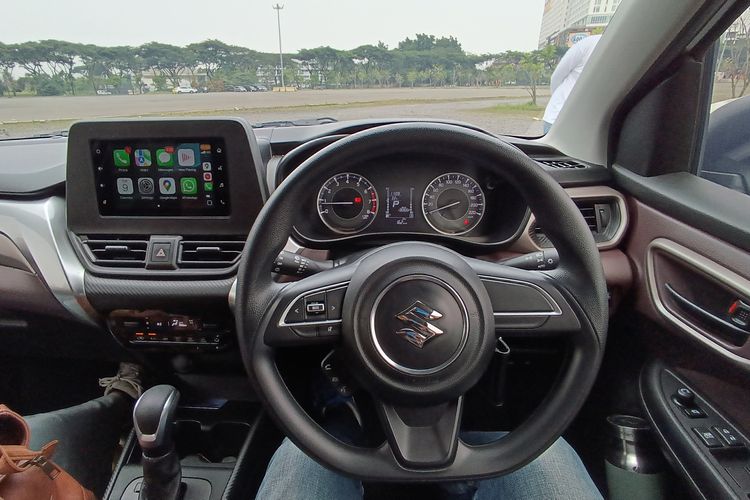 Kabin Suzuki Fronx GL