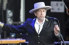 Bob Dylan Akhirnya Buka Suara soal Hadiah Nobel Sastra