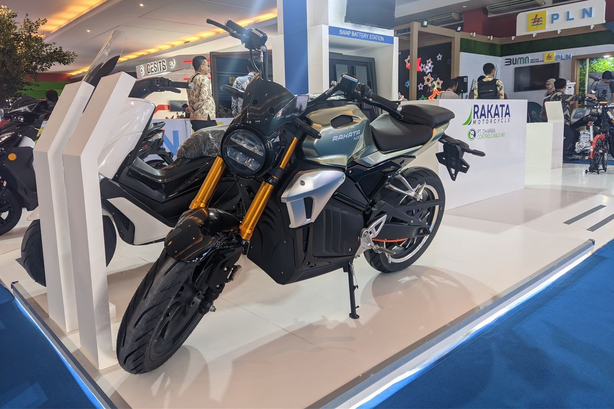 Motor listrik sport Rakata NX8 mejeng di IIMS 2023