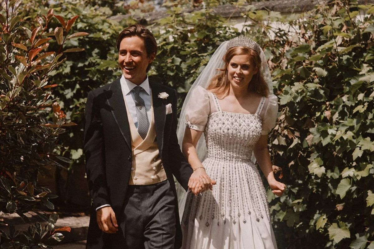 Putri Beatrice dan Edoardo Mapelli Mozzi di hari pernikahan mereka.
