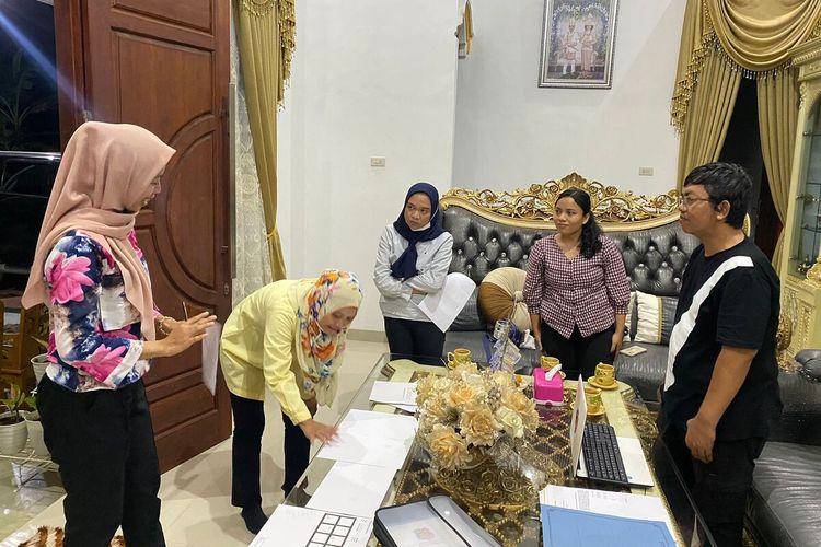 Tim Kemensos yang datang ke Lampung Timur untuk mendampingi perempuan difabel korban kekerasan seksual, Sabtu (4/2/2023).