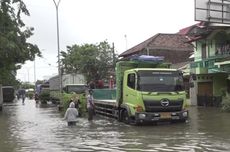 Banjir, RSI Sultan Agung Semarang Tutup Layanan Poliklinik dan Pasien Pulang Dievakuasi Mobil Brimob
