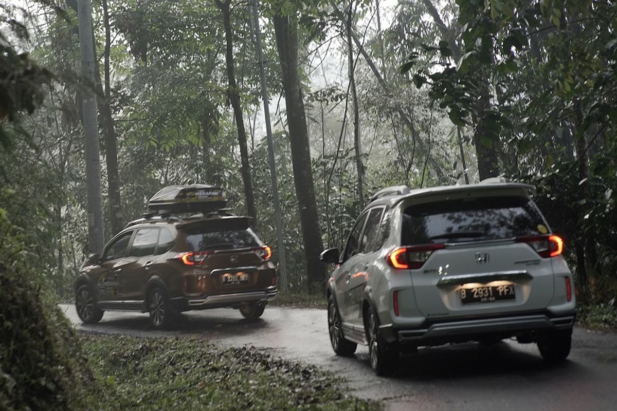 Honda BR-V saat dipakai melewati jalur menanjak di Petungkriyono, Pekalongan, Jawa Tengah