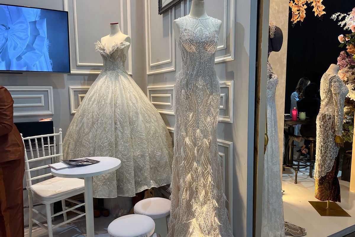 Gaun pernikahan yang dipamerkan di Bridestory Market 2024