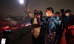 Prioritaskan Keselamatan, Pemkab Tangerang Evakuasi Warga Terdampak Kebakaran TPA Jatiwaringin