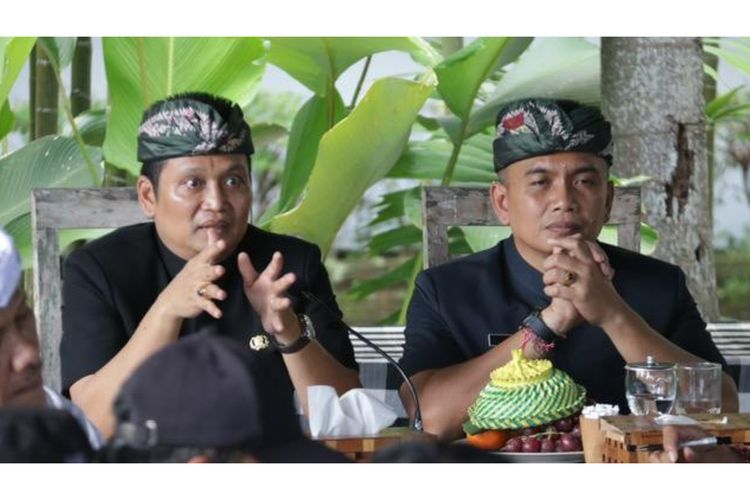 Bupati Jembrana I Made Kembang Hartawan bersama Wakil Bupati I Gede Ngurah Patriana Krisna (Bang Ipat) 