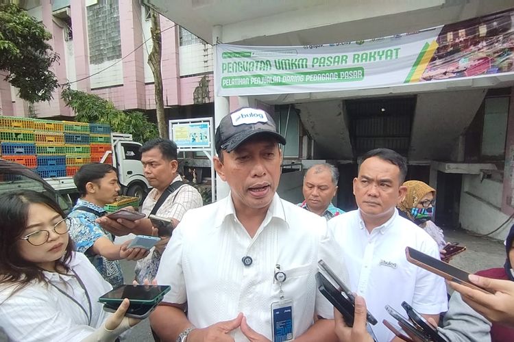 Harga Gabah di Tapanuli Selatan Jatuh, Bulog Pastikan Tetap Serap dari Petani