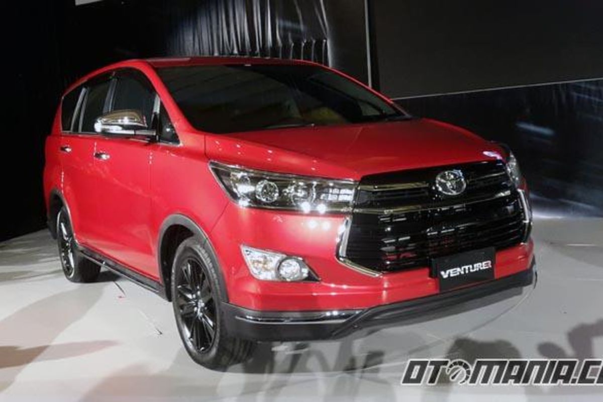 Toyota Kijang Innova Venturer 