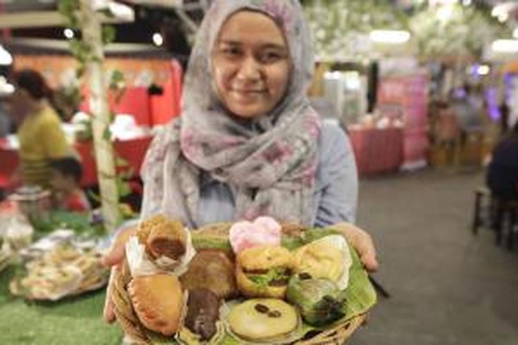 Bekal dari Ibu di Jakarta Street Food Festival yang diadakan di La Piazza, Kelapa Gading mulai tanggal 14 hingga 30 November 2014.