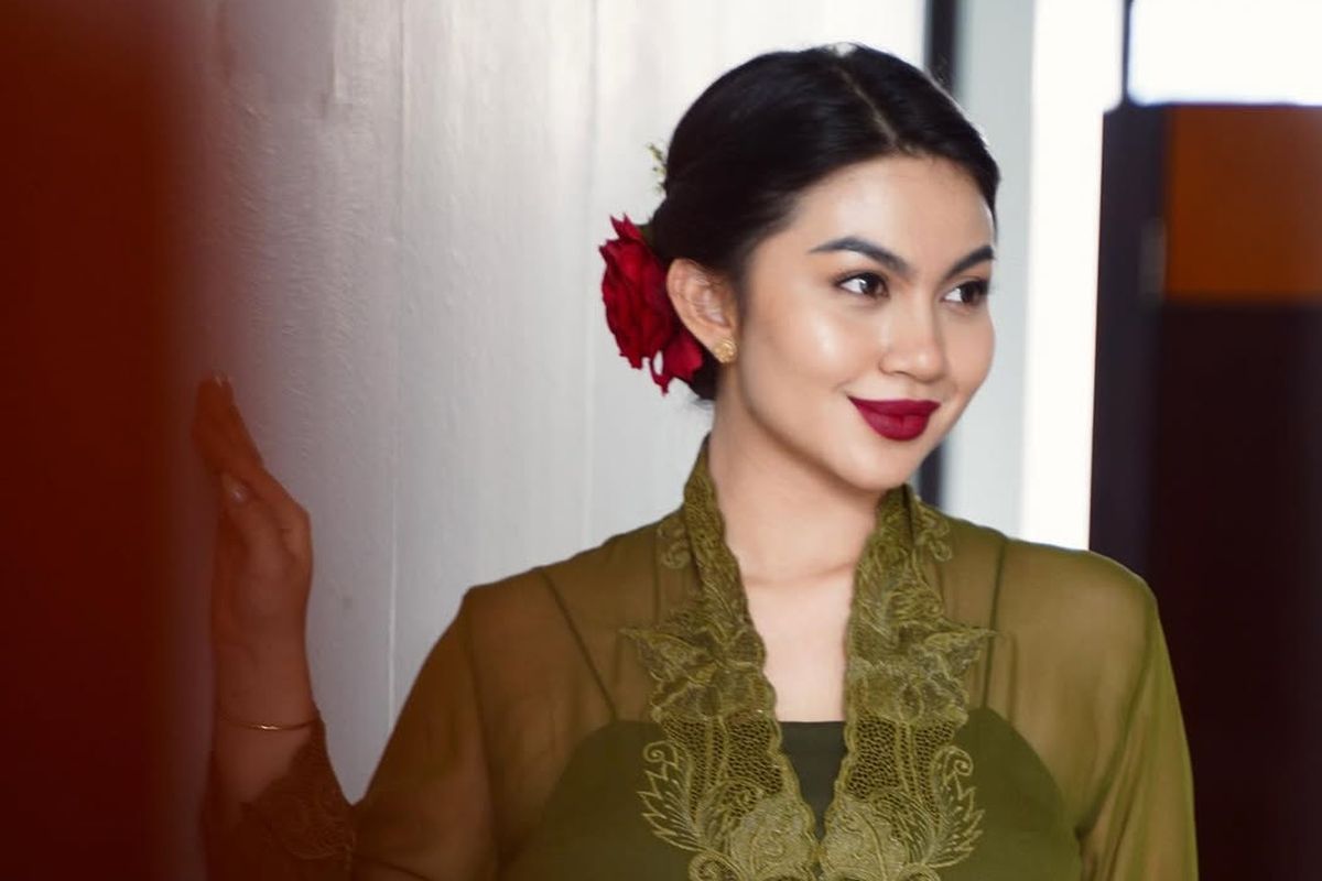 Ariel Tatum bagikan cara merawat kulit.
