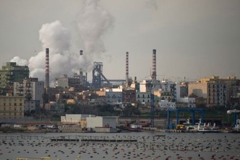 Angin Beracun dari Pabrik Baja Ancam Warga di Taranto, Italia