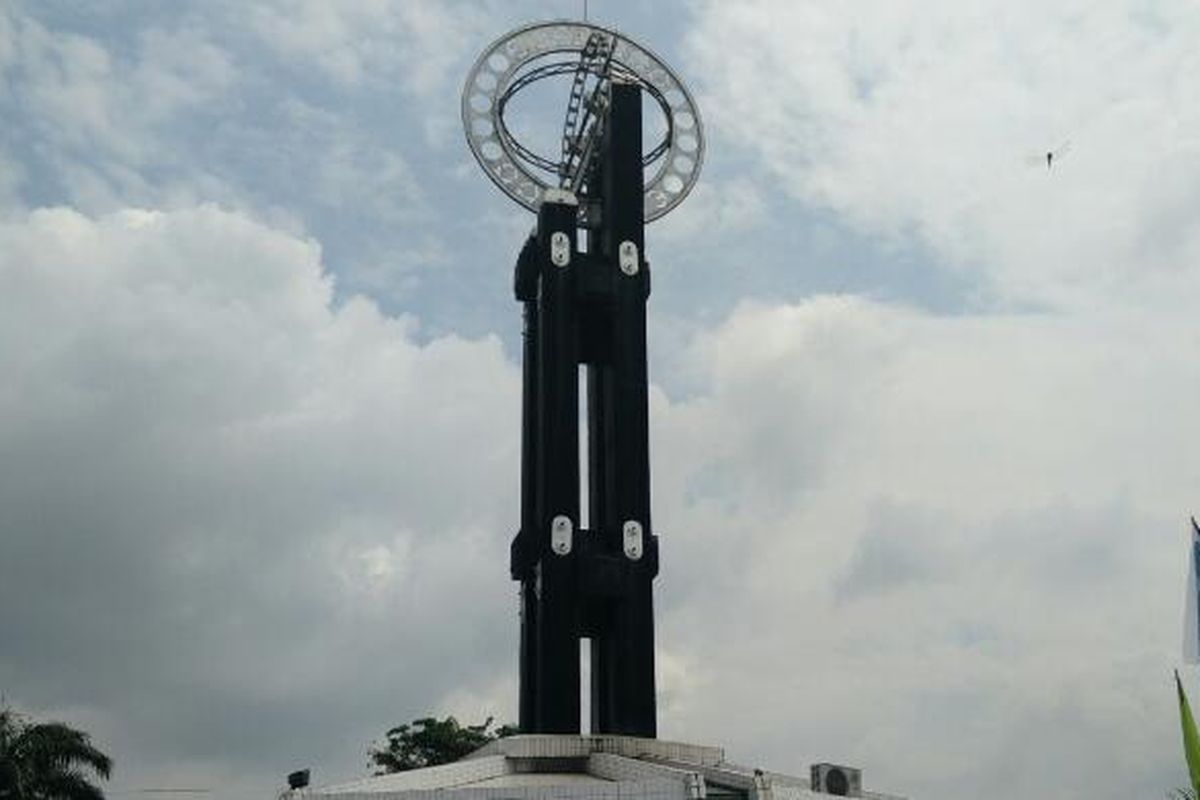 Tugu Khatulistiwa, Pontianak, Kalimantan Barat.