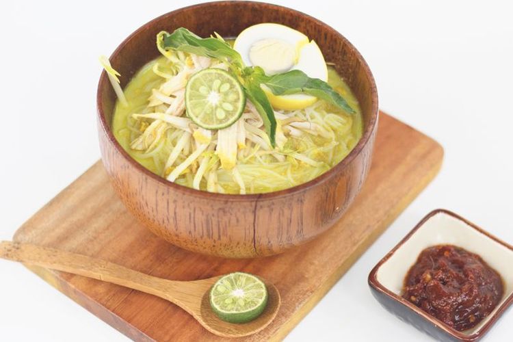 Laksa bihun kuah kuning yang dijual di Kedai Oma Evie, Pademangan, Jakarta Utara.