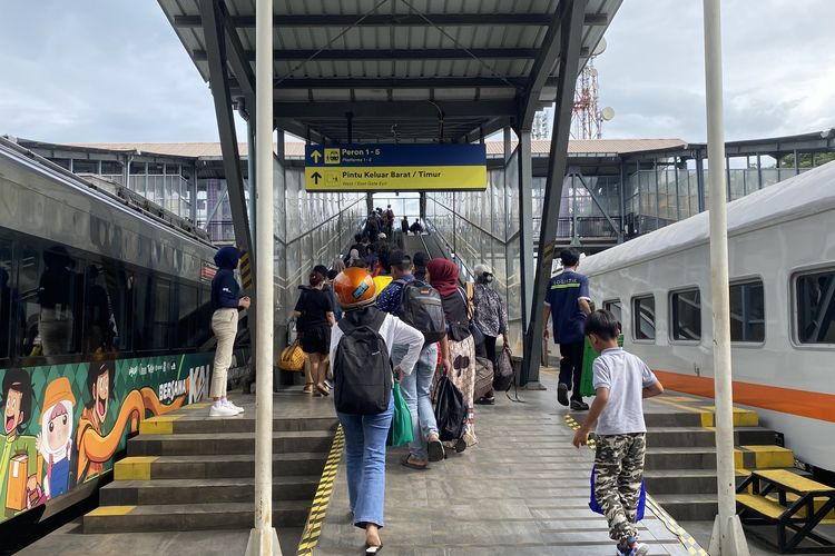 KA Mataram Layani Rute Jakarta-Solo Lewat Jalur Selatan, Kini Gunakan Rangkaian New Generation