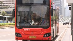 Kebakaran Melanda Kemayoran Jakpus, Transjakarta Alihkan Rute 14 JIS - Senen