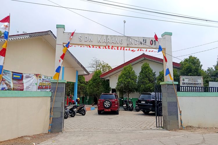 SDN Karangindah 01 Bekasi Rusak, Plafon dan Genteng Jadi Prioritas Perbaikan