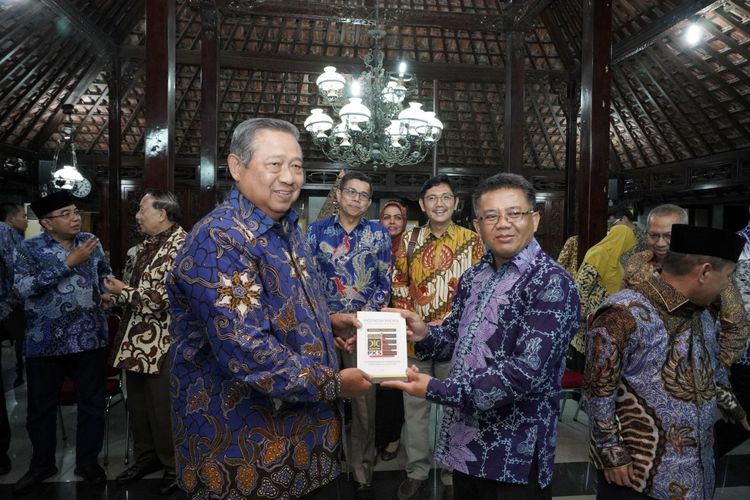 Ketua Umum PKS Sohibul Iman dan Ketua Umum Partai Demokrat Susilo Bambang Yudhoyono di Puri Cikeas, Bogor, Kamis (12/3/2020)