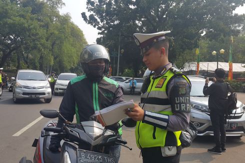 Polisi Berhak Tilang Kendaraan yang Menunggak Pajak