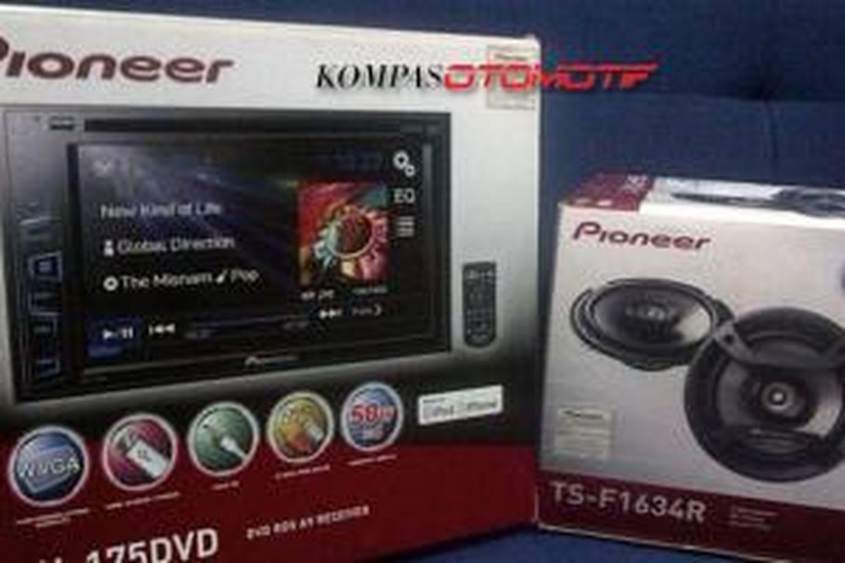 Headunit Pioneer yang dijual oleh toko Alif Auto di MGK, Kemayoran.