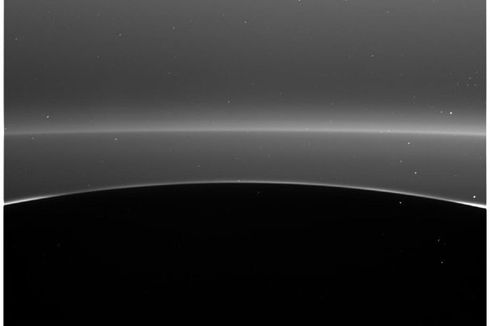 Simak Foto Saturnus dari Aksi Bunuh Diri Cassini