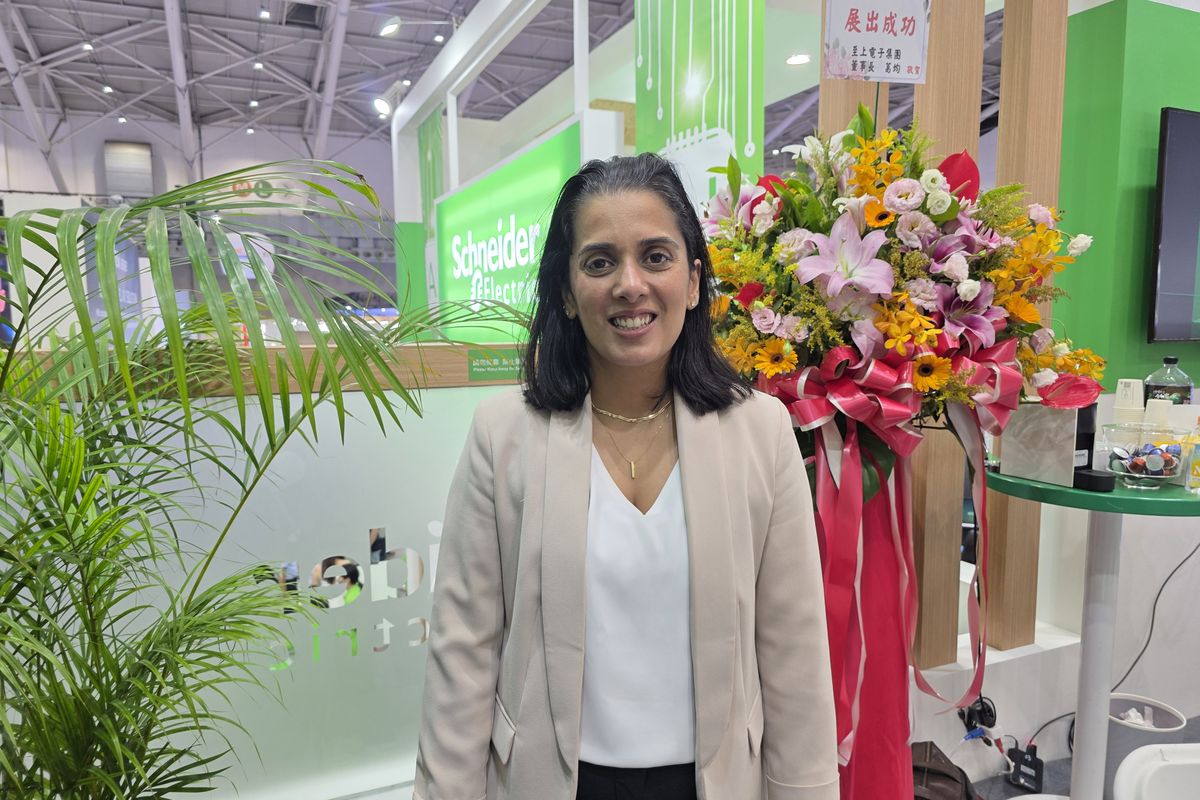 Nirupa Chander, Senior Vice President Secure Power & Data Center International Region Schneider Electric, memberikan pandangan soal bisnis data center AI di Indonesia, dalam wawancara eksklusif bersama jurnalis KOMPAS.com Galuh Putri Riynto di sela-sela ajang Computex 2025 di Taipei, Taiwan.