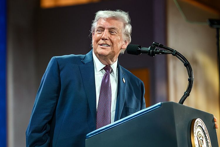 Trump Akhirnya Ungkap Hadiah dari Iran, Sebut Teheran Berniat Baik