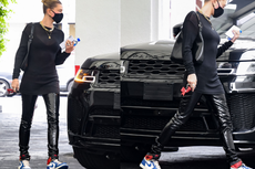 Hailey Bieber Cantik dengan Air Jordan 1 Berharga 