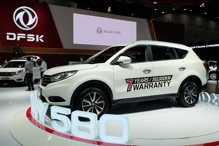 Sokonindo Automobile memberikan garansi 7 tahun unutk Glory 580.