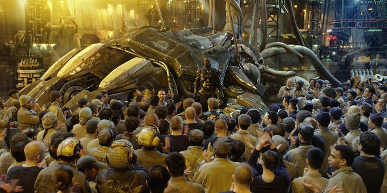 Robot jaeger dalam salah satu adegan di film Pacific Rim. Menurut keterangan di film, tingginya digambarkan separuh Monas lebih 20 meter. Hal tersebut bisa dilihat pada kakinya sebagai perbandingan.