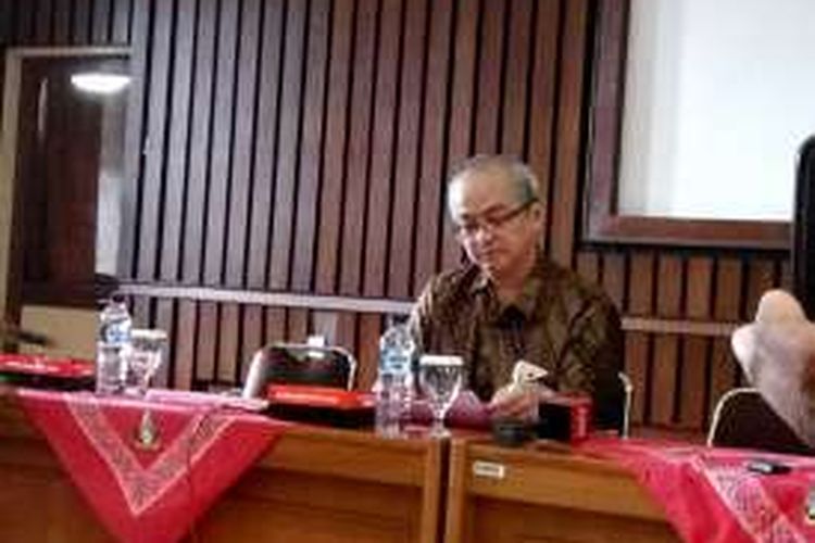 Henry Feriadi, Rektor Universitas Kristen Duta Wacana (UKDW) dalam jumpa pers, Kamis (08/12/2016)