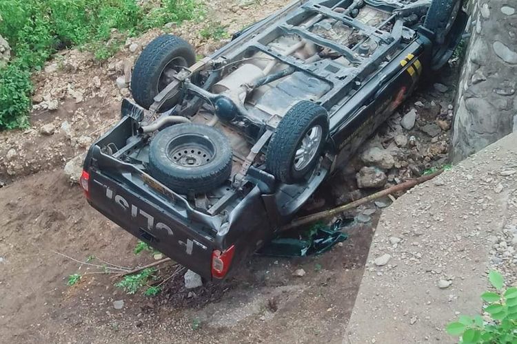 Mobil patroli Polsek Laenmanen, Kabupaten Malaka, NTT jatuh ke dalam jurang