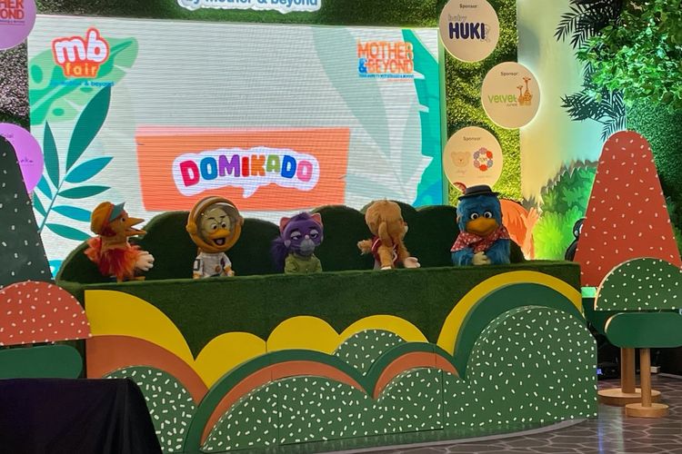 Domikado hadir langsung menghibur anak-anak di Mall Kota Kasablanka, kawasan Menteng, Jakarta Selatan, Minggu (28/5/2023). 