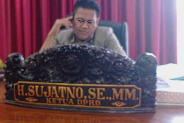 Ketua DPRD Kabupaten Magetan Sujatno, raperda perlindungan guru non PNS selain meningkatkan kesejahteraan guru juga akan meningkatkan kualitas SDM.