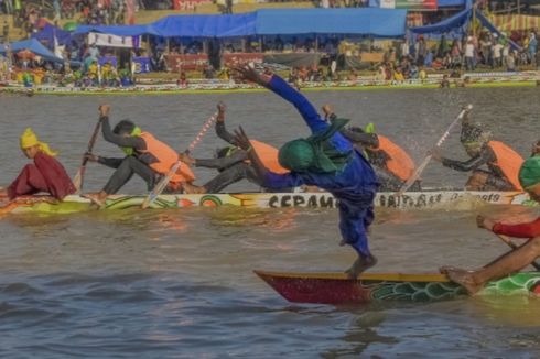 Batang Kuantan, Sungai di Sumatera yang Terkenal dengan Tradisi Pacu Jalur