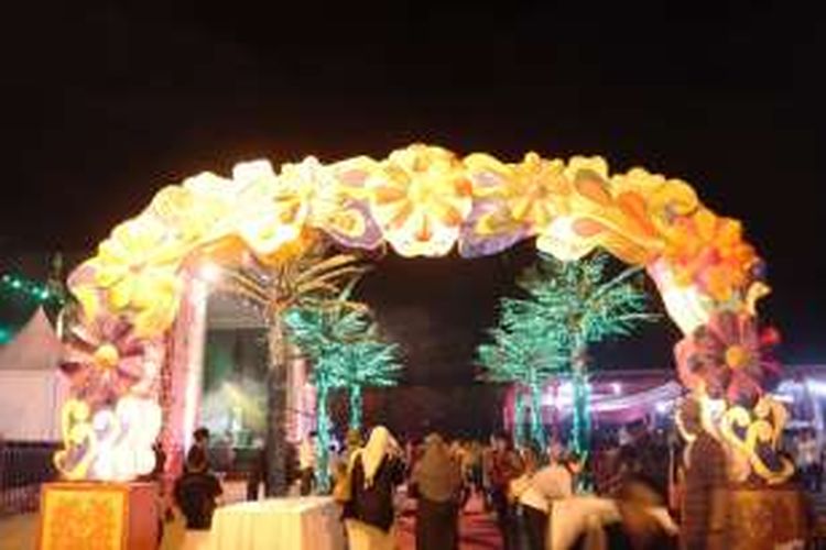 Suasana Jateng Fair 2016 setelah pembukaan Jumat (5/8/2016), dipenuhi ratusan lampion di seluruh area PRPP Semarang.