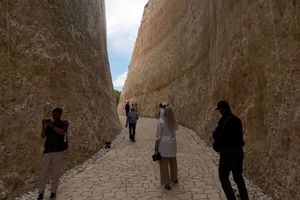 Wisata Baru Pantai Drini Gunungkidul, Jalannya Mirip Pantai Pandawa Bali