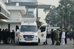 Jenazah Ryamizard Ryacudu Tiba di Kemhan untuk Disemayamkan 