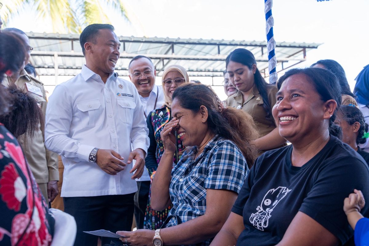 Menteri Kependudukan dan Pembangunan Keluarga/Kepala BKKBN Wihaji dalam acara Puncak Pelayanan KB Serentak di Kabupaten Rote Ndao, Senin (23/05/2025).
