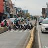 Semrawutnya Jalan Jatinegara Barat: Angkot Berhenti di Tengah Jalan, Pemotor Serobot Trotoar dan Busway