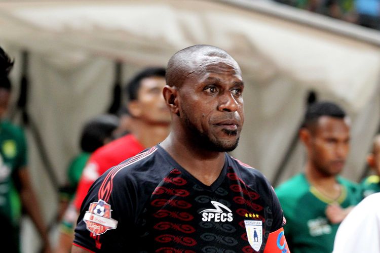 Kapten dan pemain senior PersipuraJayapura, Boaz Solossa.