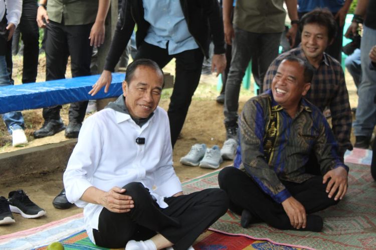 Jokowi Bicara Peluang Jadi Ketum PSI