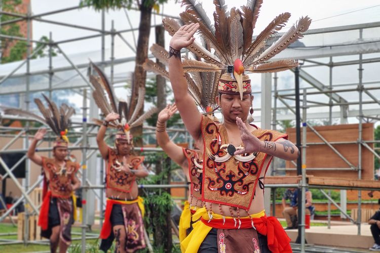 Tarian Babukung, digelar saat adanya kematian di Lamandau.