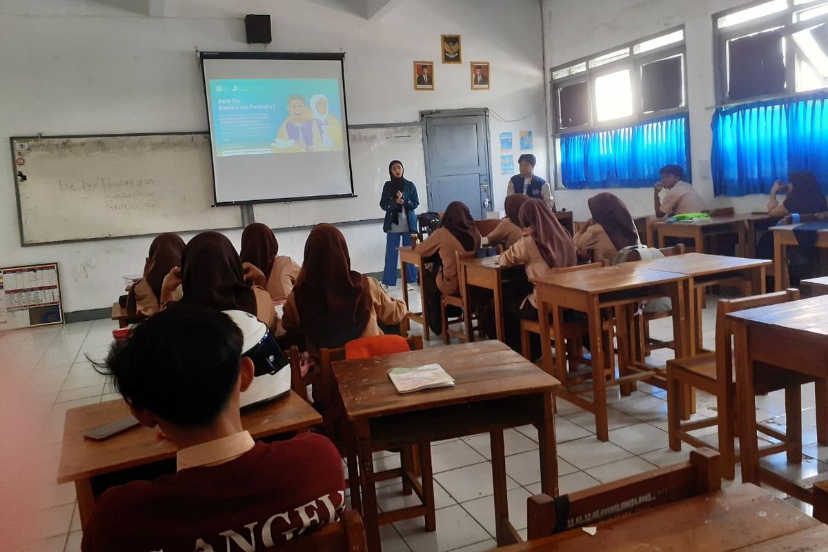 Beasiswa Perintis 2026 dibuka. Beasiswa ini ditujukan bagi keluarga prasejahtera yang ingin melanjutkan kuliah. 