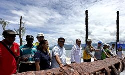 Dukung Pembangunan Taman Totem Dunia, Freeport Hibahkan 2 Totem Kamoro dari Papua