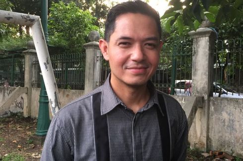 Dude Harlino Kontrak Sebuah Rumah demi Kedua Anaknya