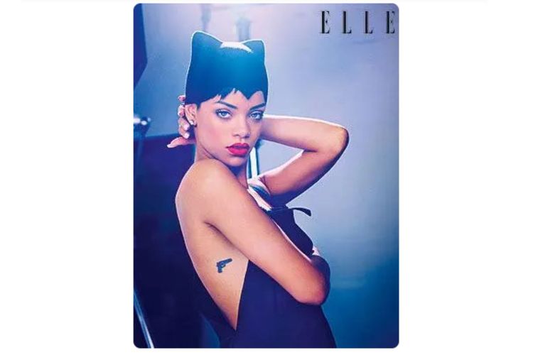 Penyanyi Rihanna ketika sesi pemotretan Majalah Elle di Paris.
