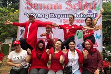 Memopulerkan Senam Sehat Goyang Dayung Jokowi