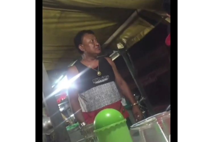Video seorang pria marahi penjual nasi bebek karena teh hangat Rp 1.000 viral di media sosial, Selasa (25/6/2019).